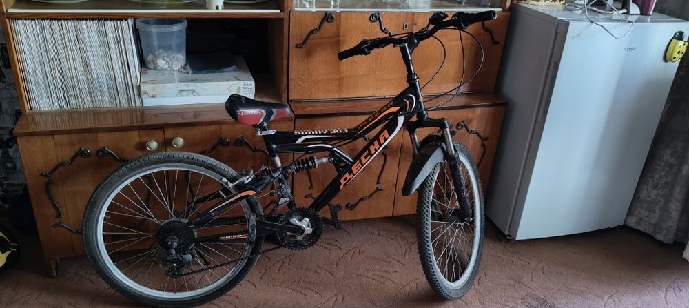 Продам велосипед подростковый.