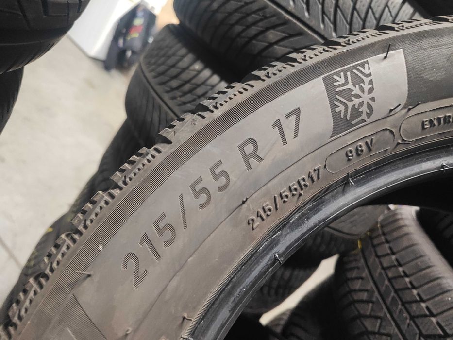 4бр.зимни гуми 215/55/17 Michelin