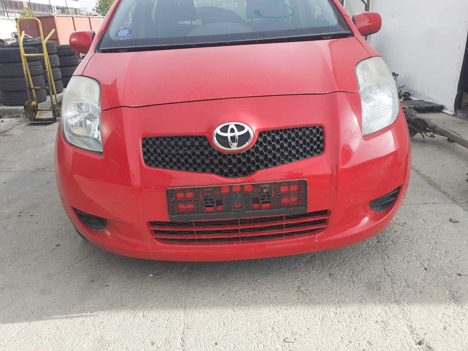 Fata completa Toyota Yaris