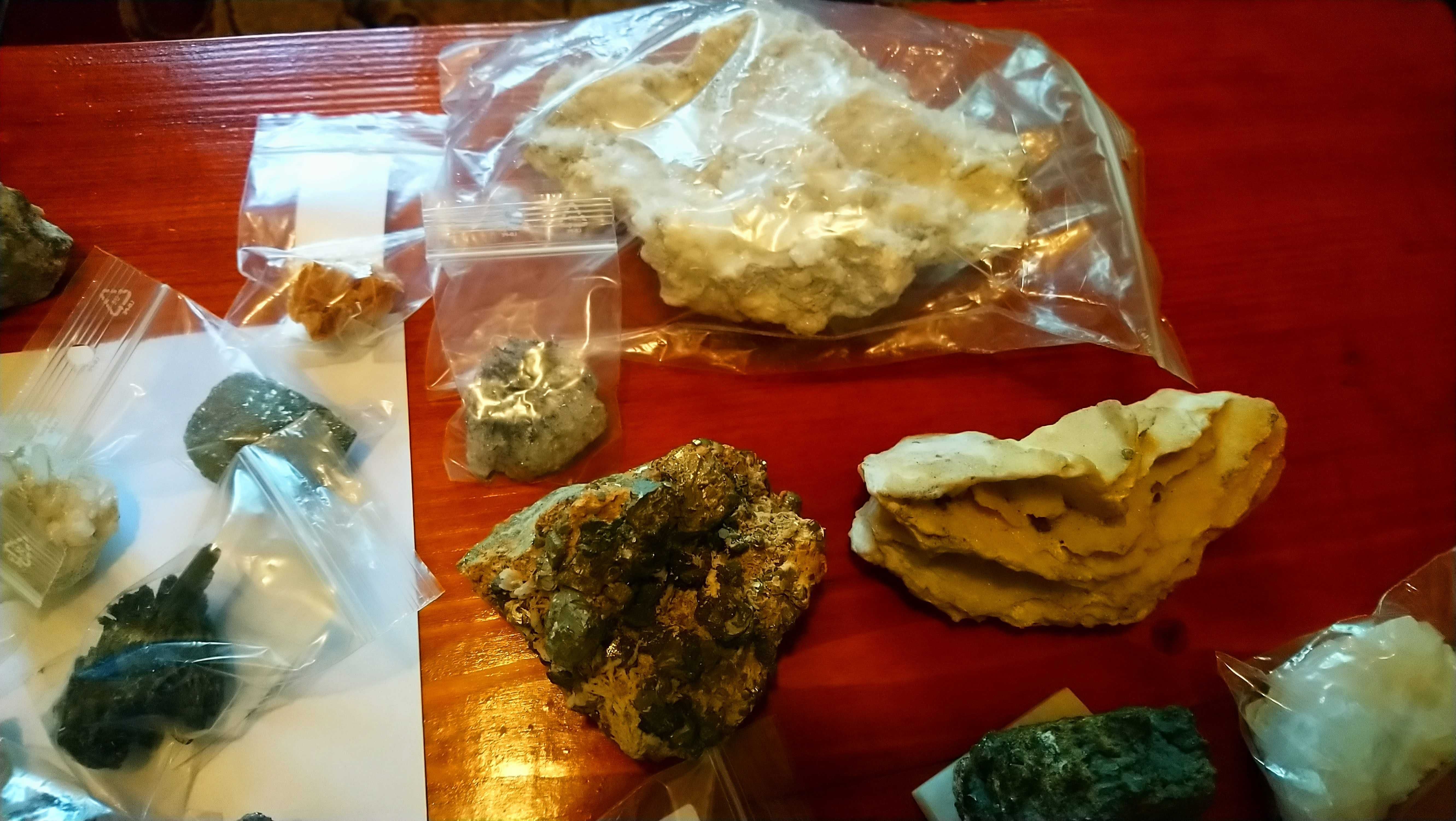 Flori de mina - Cristale - Minerale - Colectie