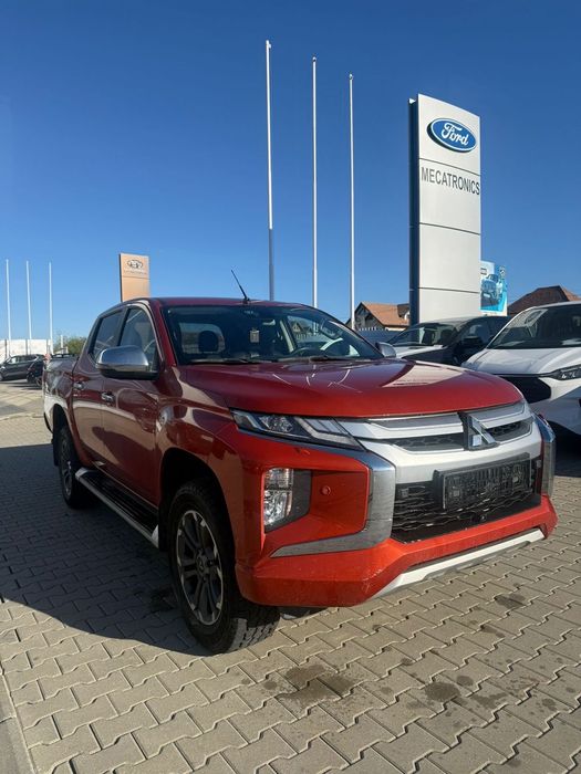 Mitsubishi L200 Primul proprietar,revizii la reprezentant