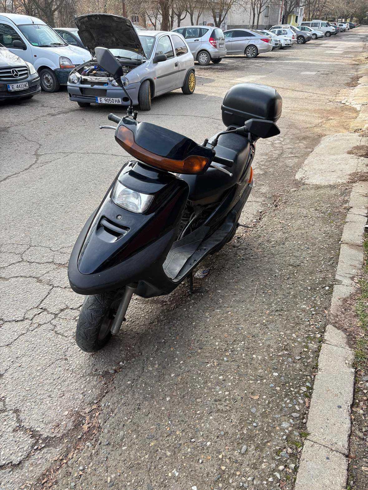 Продавам Yamaha Flamer