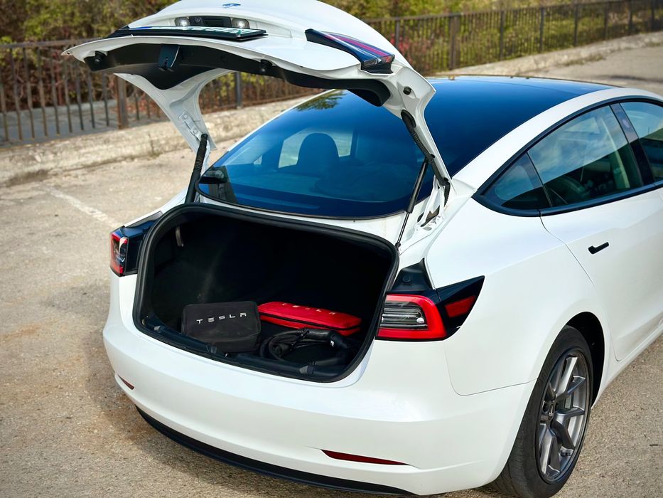 Tesla model 3 2023 Standard Range Plus