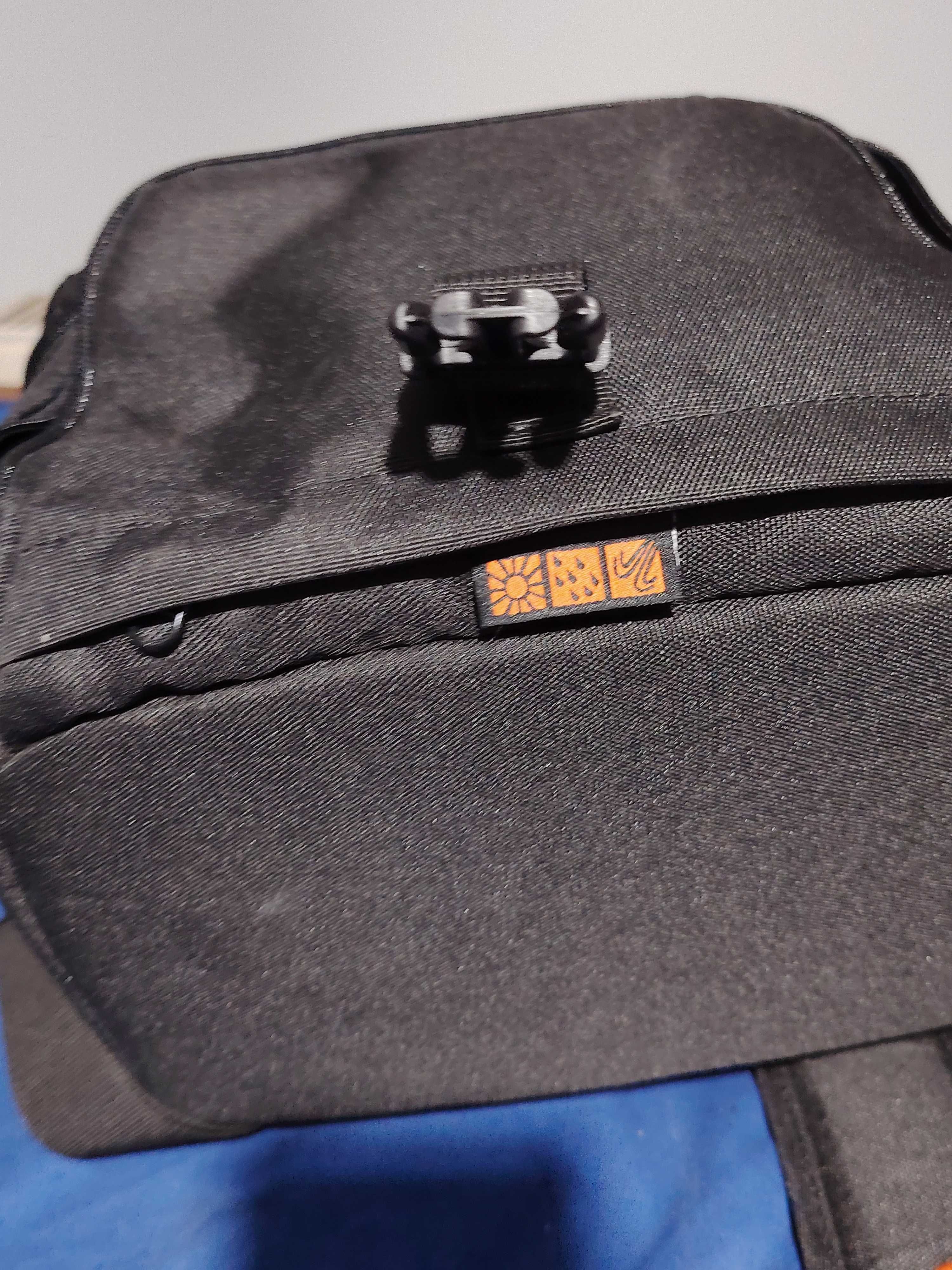 Lowepro Nova 180 AW geantă aparat foto.