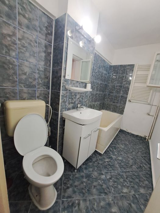 Proprietar  Ap 2 cam + parcare zona Park Lake,  Intr. Reconstrucției