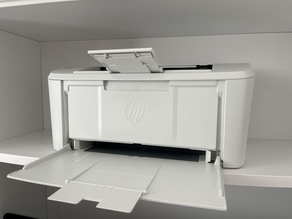 принтер HP LaserJet Pro в отличном состояний