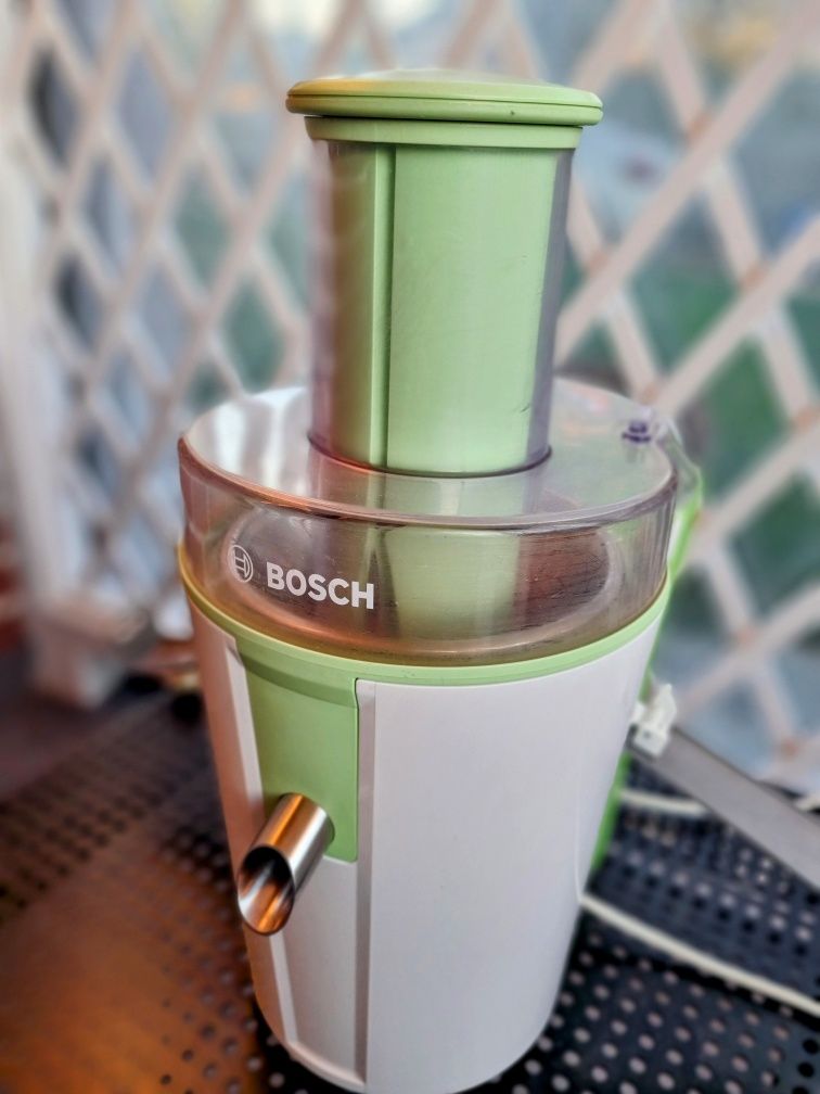 Storcator de fructe și legume Bosch