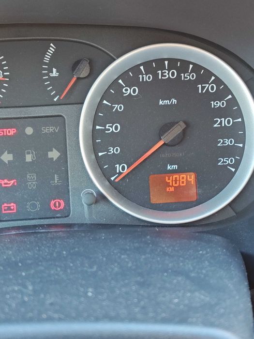 Vând Renault Symbol