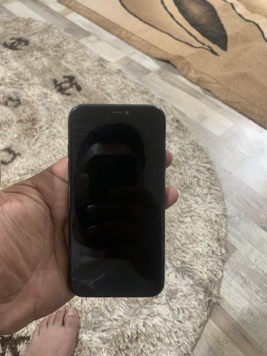 Vand iphone 11 sau schimb