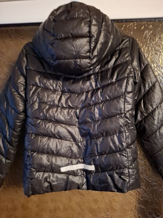 Vând geaca fete H&M