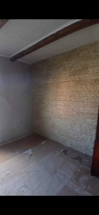 Vand casa in comuna Beliu, sat Vasile Goldis partial renovata