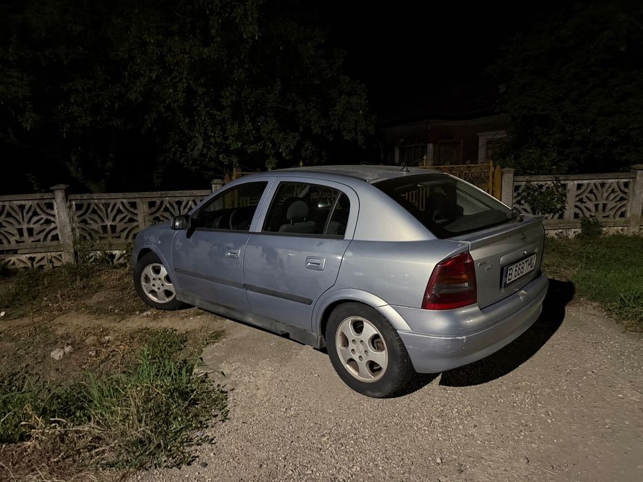 Vand opel astra 1.6 benzina