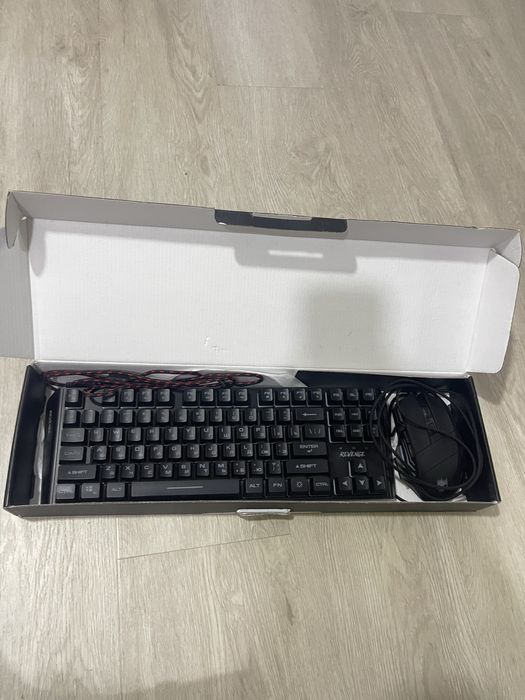 Игровой набор Revenge combo игровая мышь и игровая клавиатура