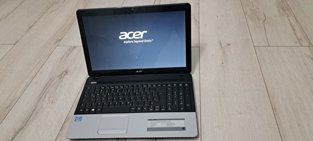 Laptop Acer E1 571