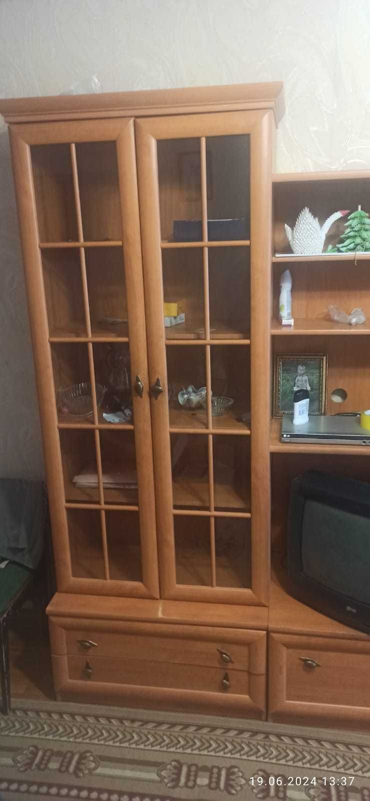 Стенка в гостинную