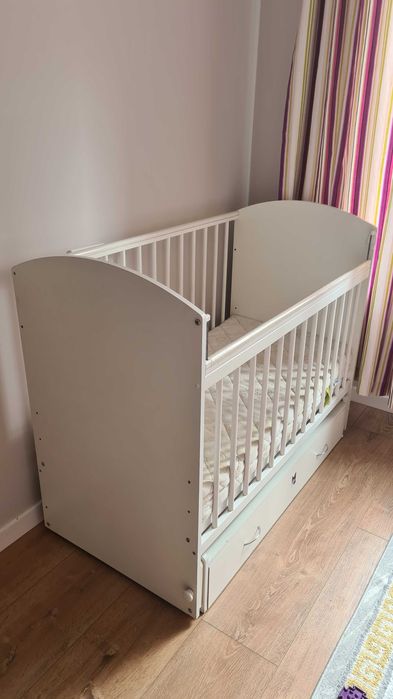 Манеж детский с матрасом