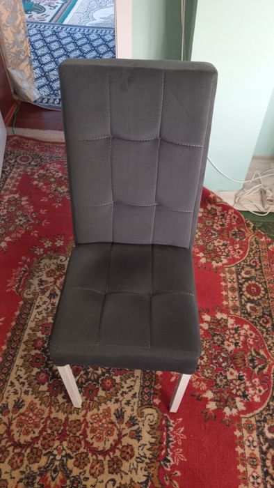 Кухонные стулья новые