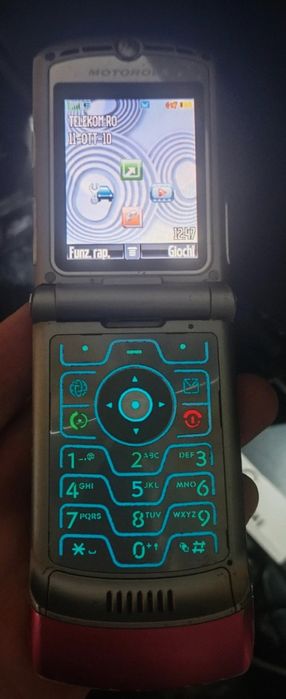 Motorola RAZR V3 Pink ( decodat)