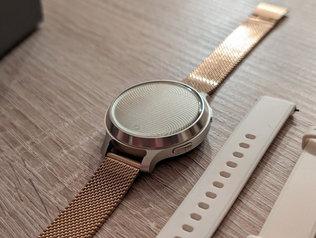 Garmin Lily 2 Active смарт часовник