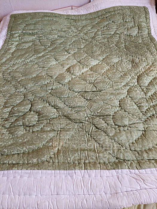 Зелен юрган пълен с памук!