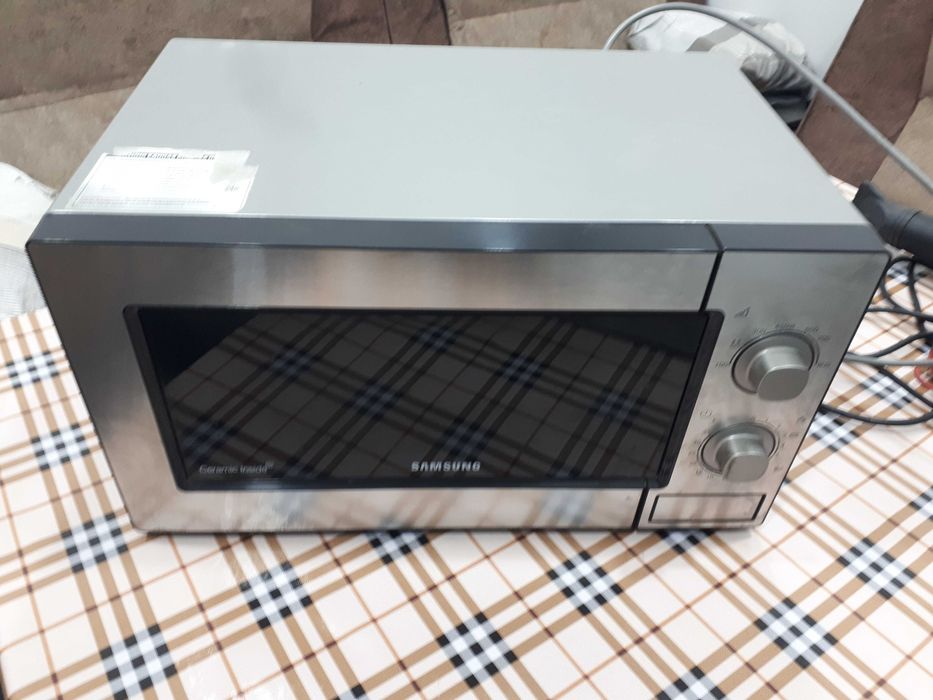 Микроволновая печь.