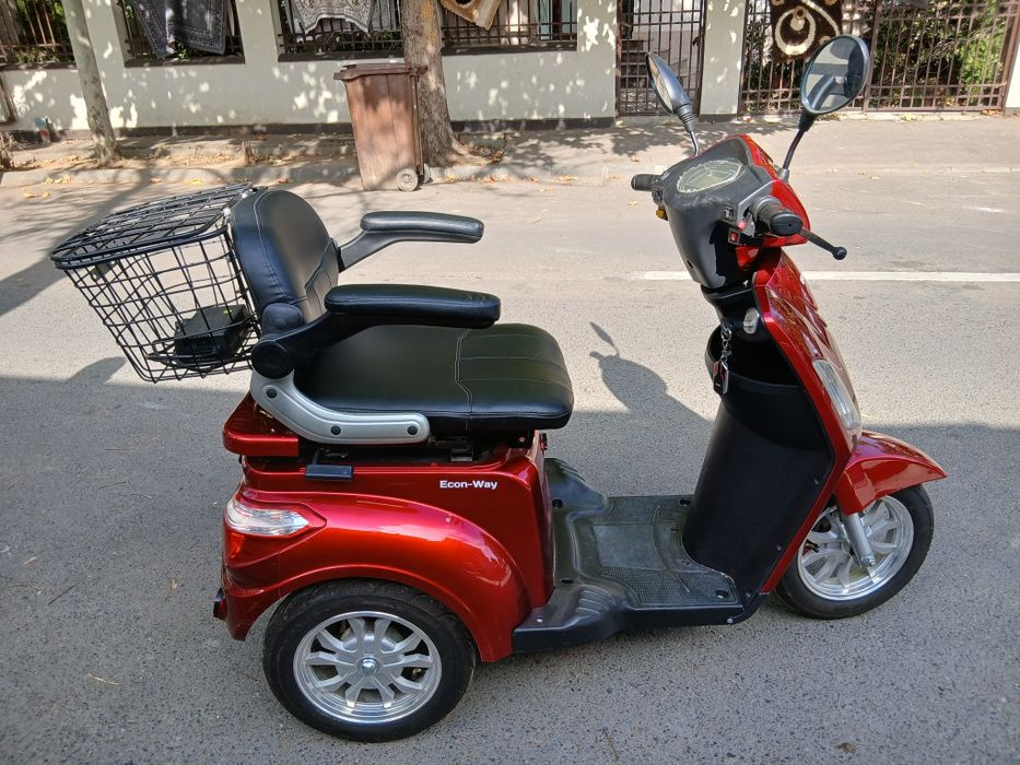 Scuter cărucior electric