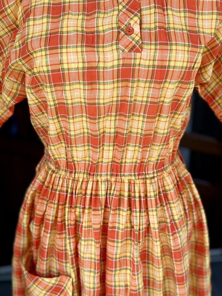 Rochie vintage solară