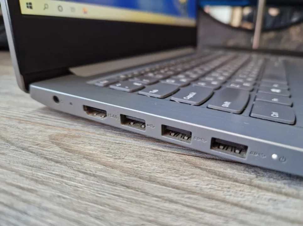 Ноутбук Lenovo Corei3 модель idiapad3 14IIL05