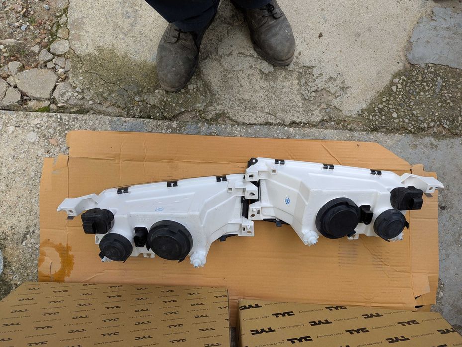 Фарове Шкода Октавия 1