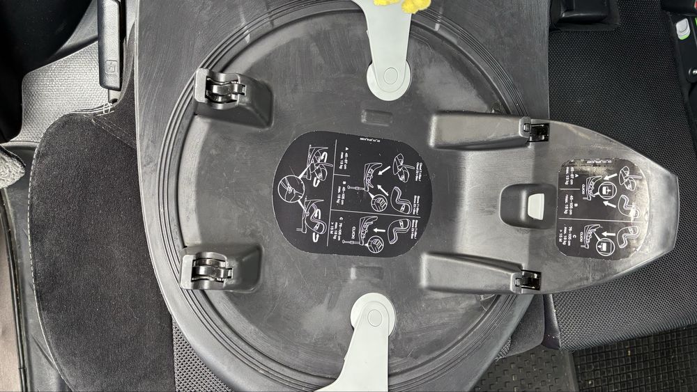 Scoica Cybex Cloud Z, plus baza si adaptori Eezy s line