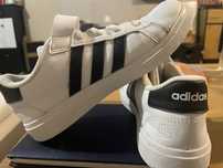 Маратонки Adidas
