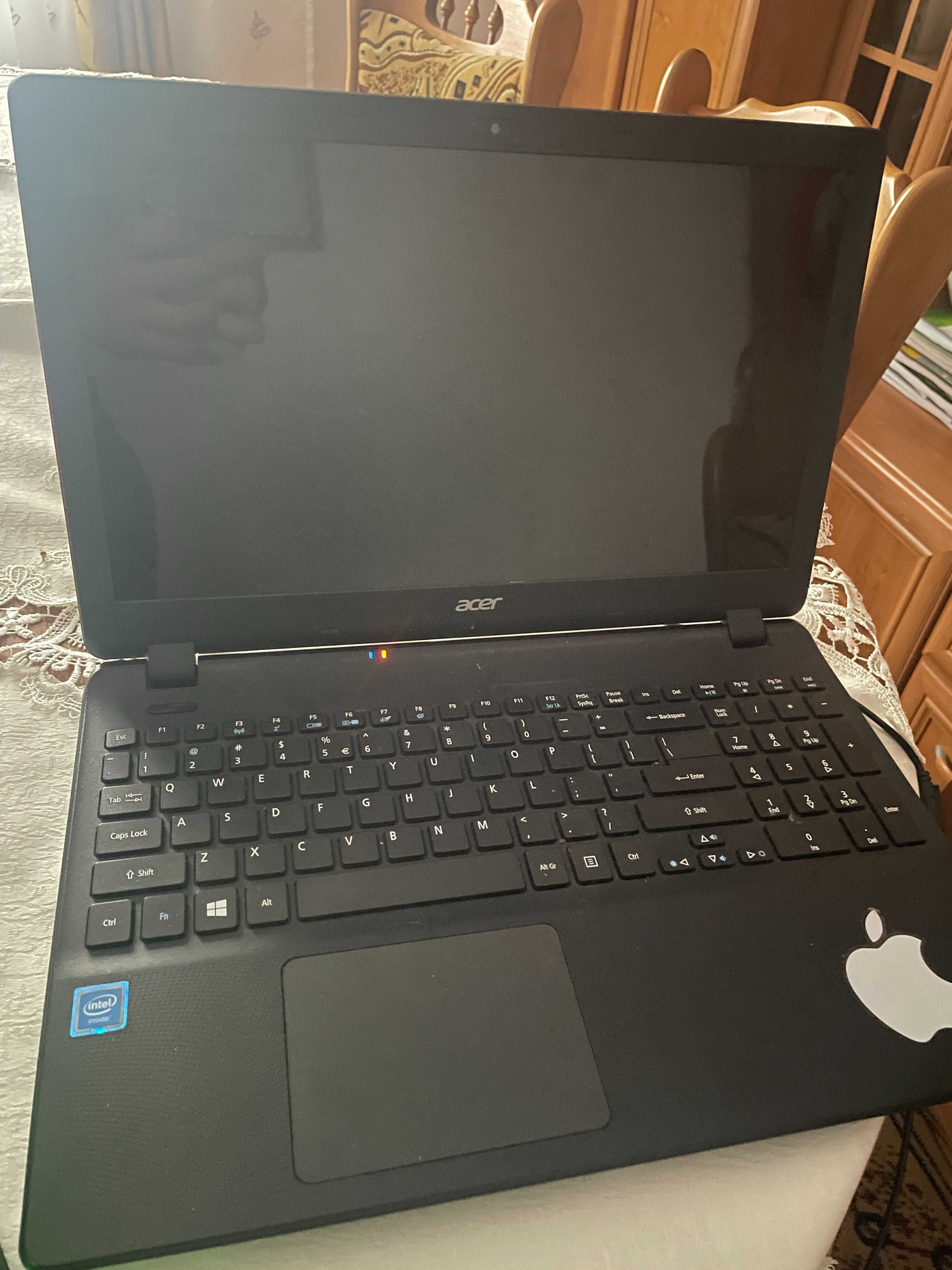 ACER Aspire ES 15 1000 gb