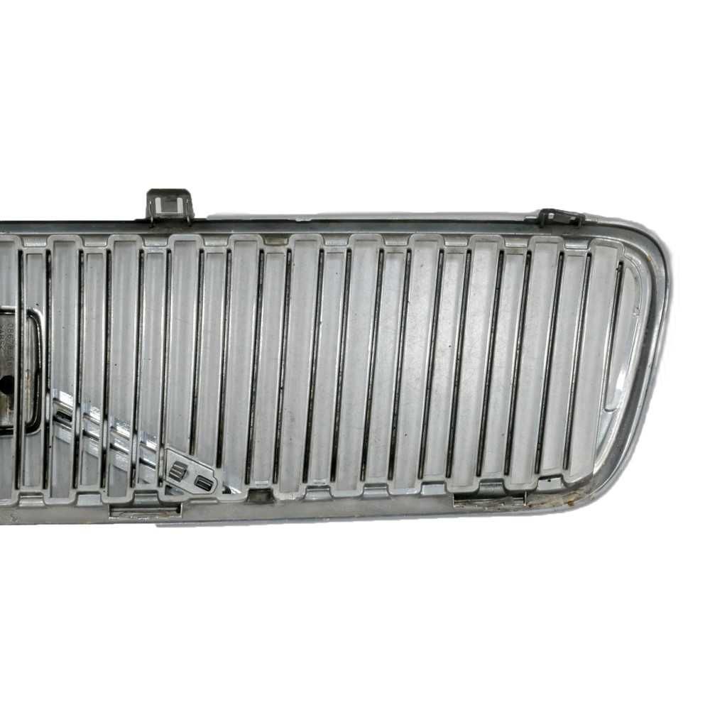 Решетка Volvo V50 ID: 137141