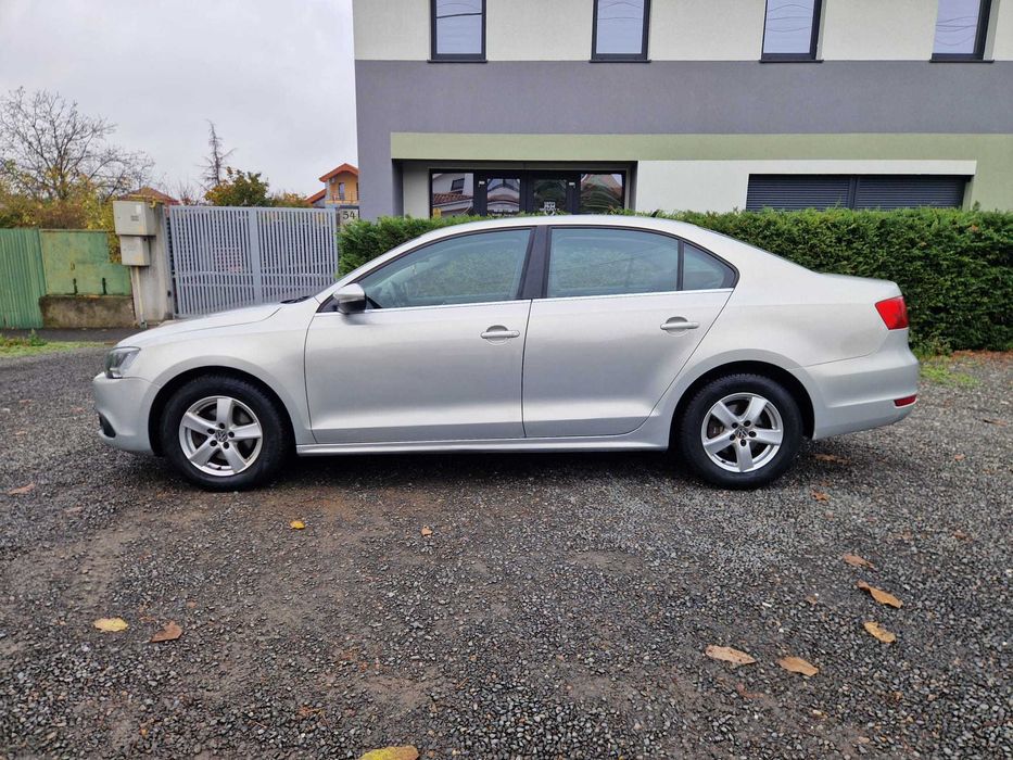 VW Jetta 1.6 TDi 110 Cp 2011