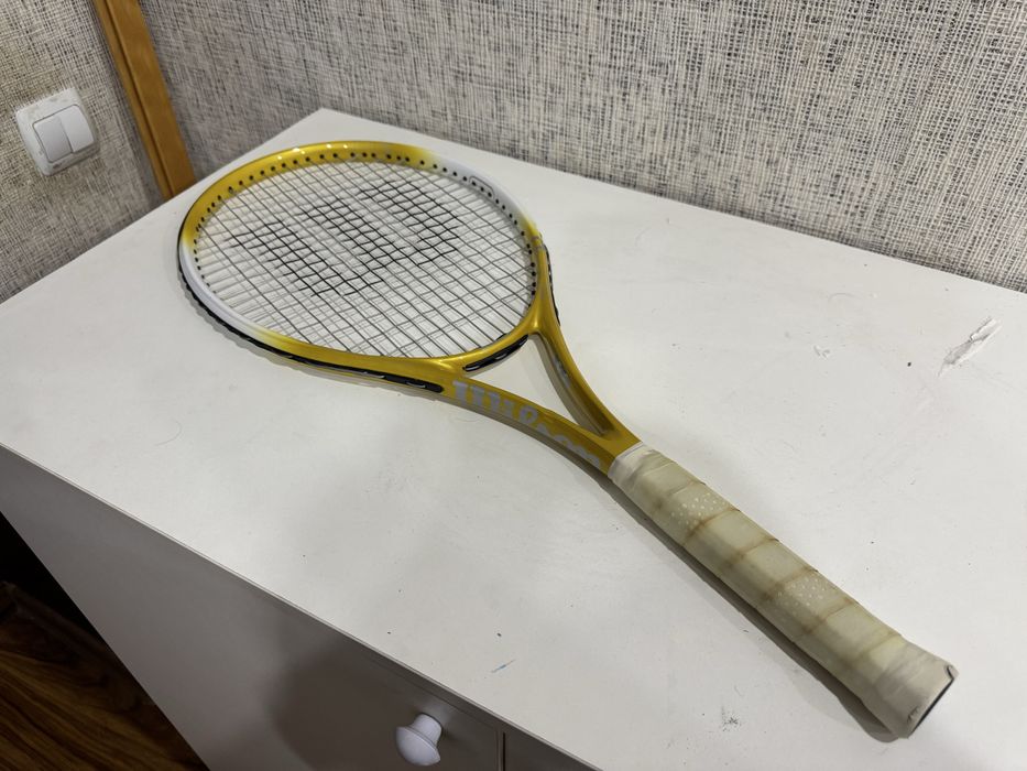Теннисная ракетка Wilson