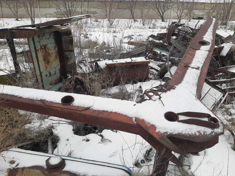 Продам отвал лопата для ЮМЗ и кунг для ДТ