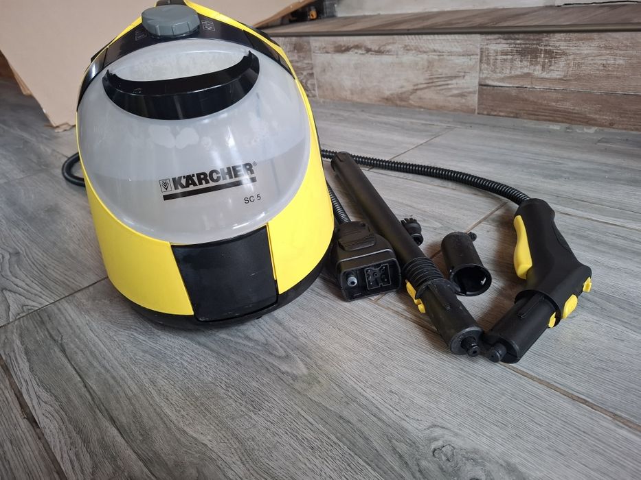 Aparat de curățat cu aburi