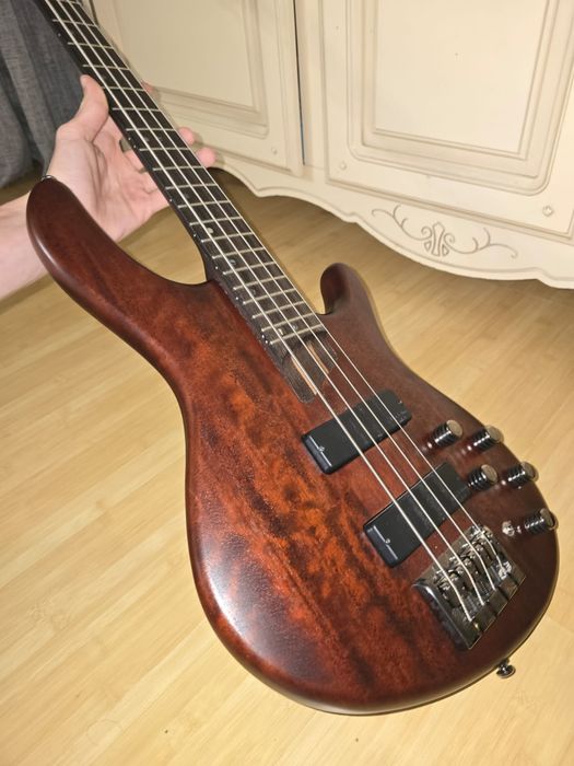 Chitara Cort B4 plus MH