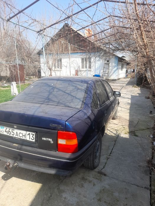 Опель вектора 1993