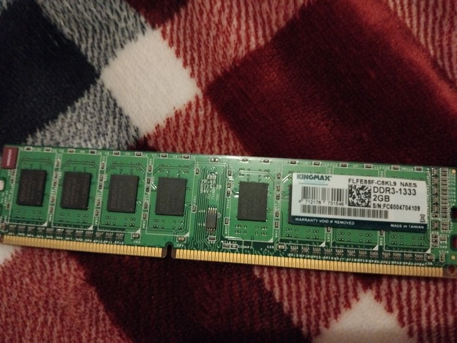 Vând giga ram in stare perfectă