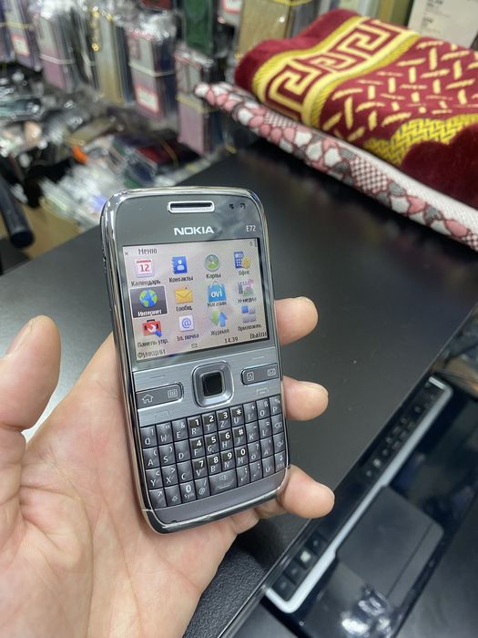 Нокиа Е72 в идеальном состояниғ