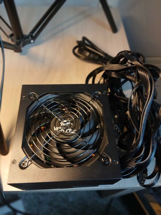 Продам новый блок питания wintek wt-500