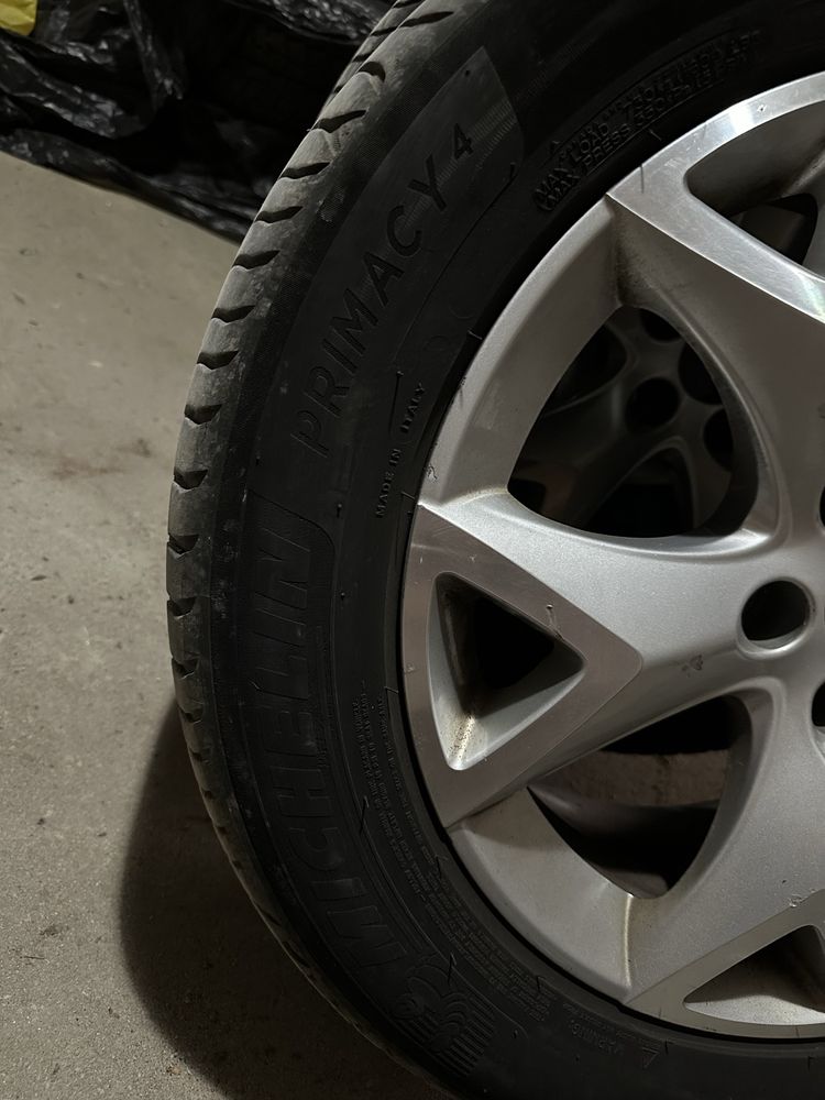 Гуми с джанти Michelin Primacy 4 за Ситроен 5х108 17” 225/55/17