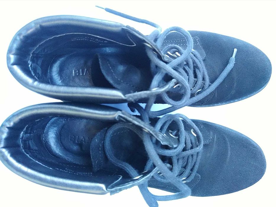 Vând ghete unisex, din piele întoarsă,  mărimea 38