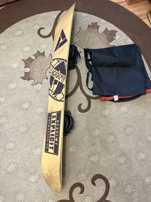 Vand Snowboard + boots + husa