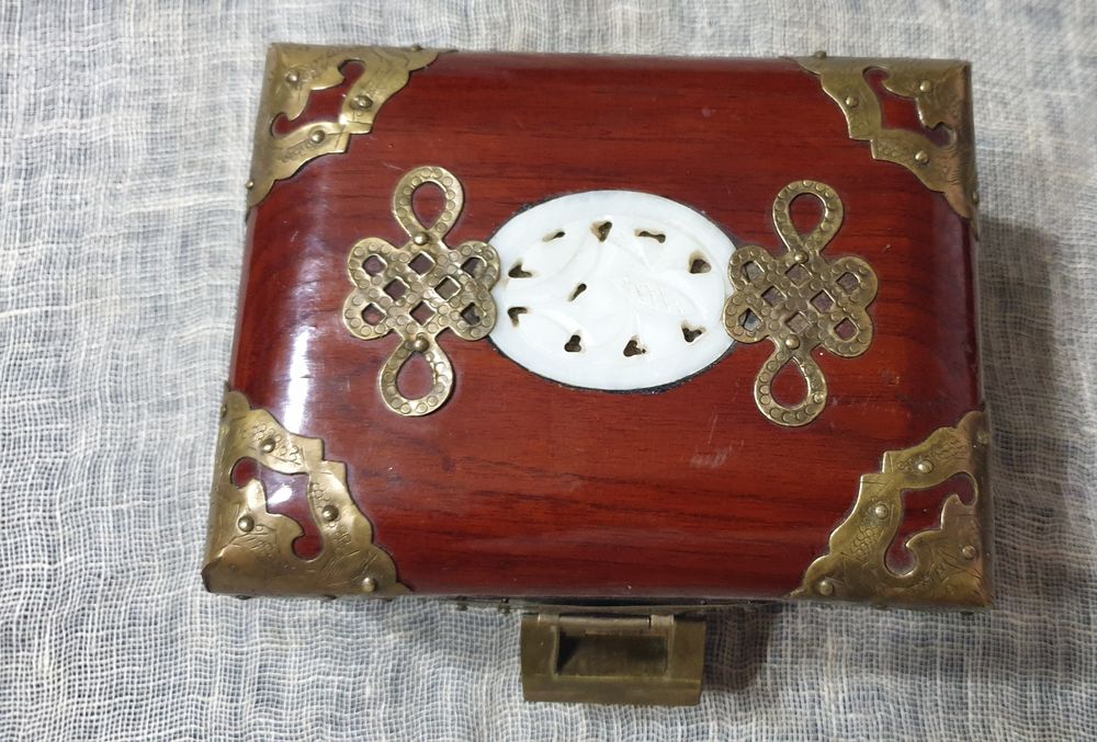 Кутии за бижута.