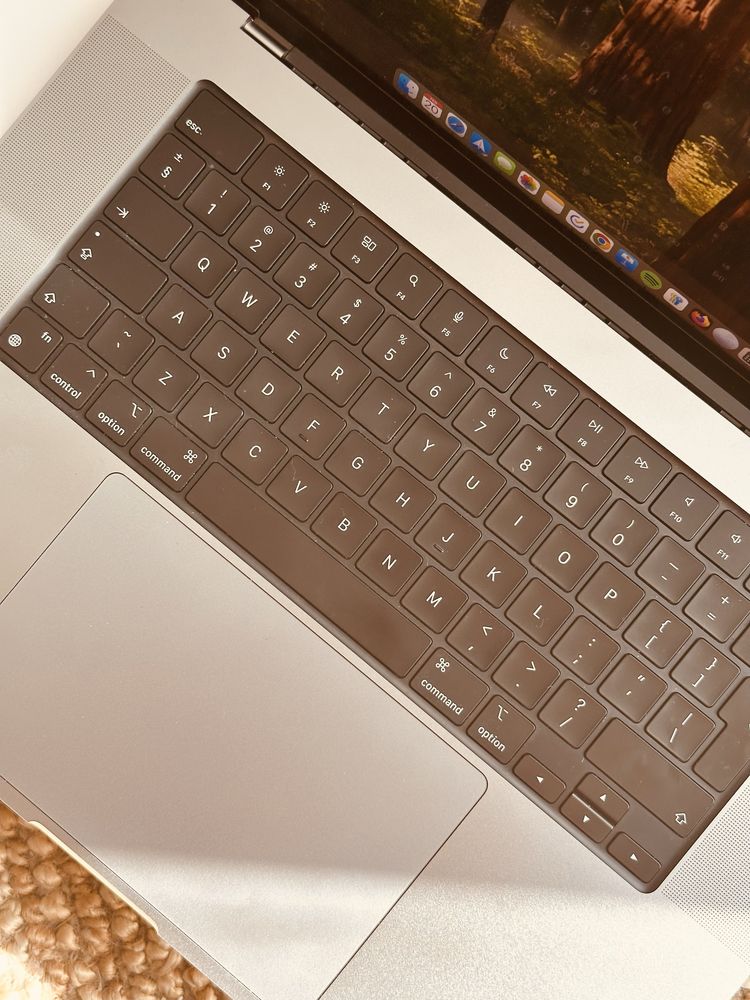 Macbook pro 16 M1 pro