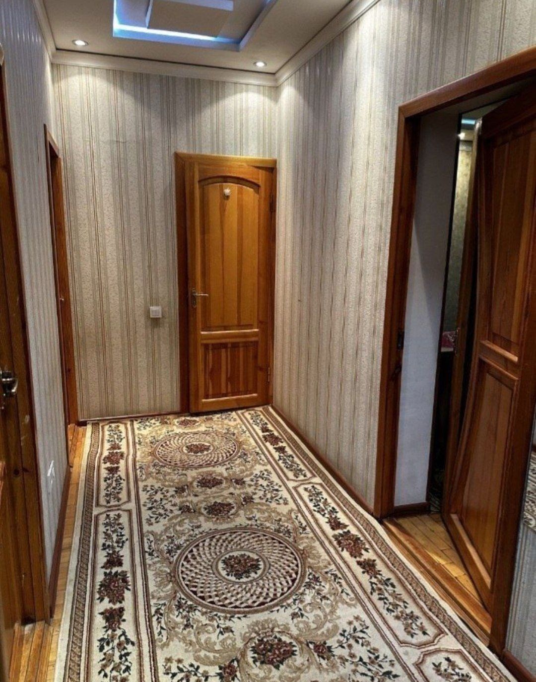 Юнусабад 4 квартал 1 дом 3/2/9 (72²) продаётся квартира