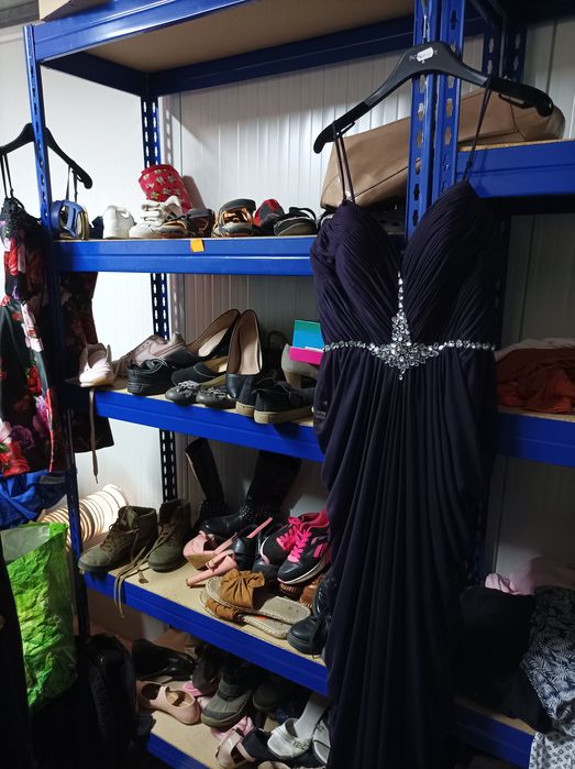 Haine second-hand de vînzare