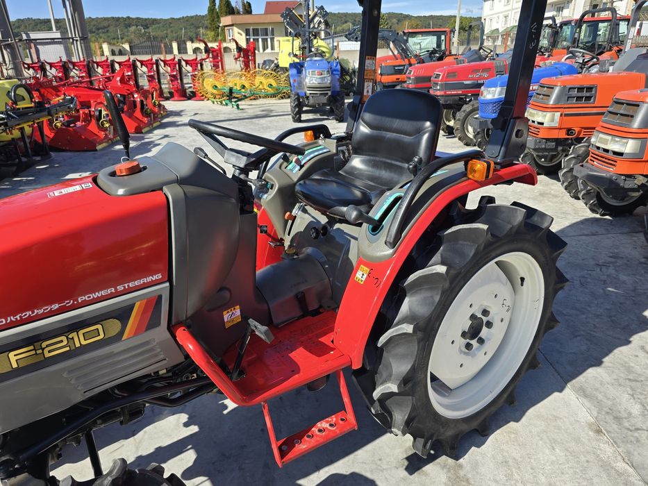 Tractor japonez Yanmar 21cp